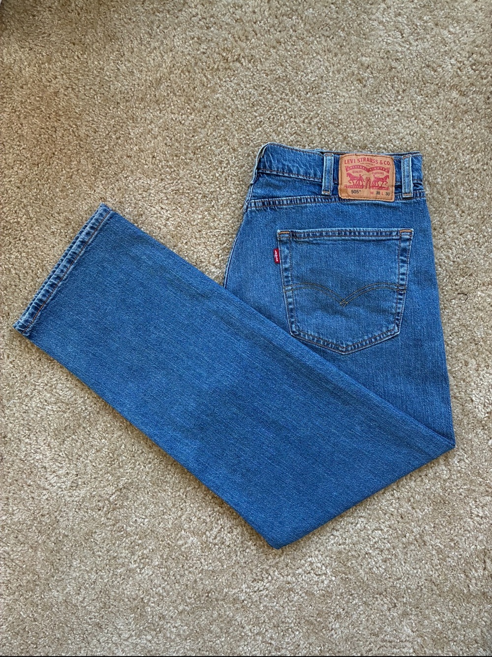 Levi's 505 Men's 38x30 Regular Fit Jeans in Medium Blue